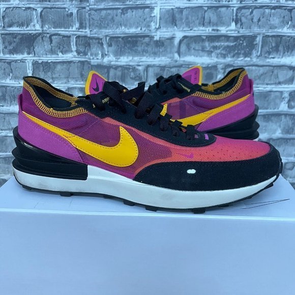 Nike Waffle One Active Fuchsia University Gold Black DA7995-600 Mens Size 8.5 - Picture 2 of 9